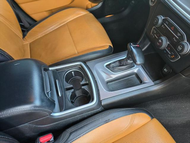 2022 Dodge Charger SXT RWD