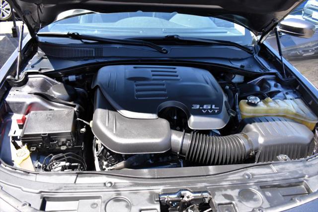 2017 Chrysler 300 Limited