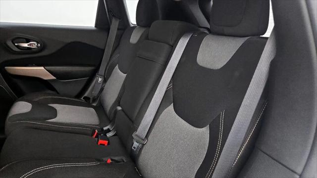2017 Jeep Cherokee Sport FWD