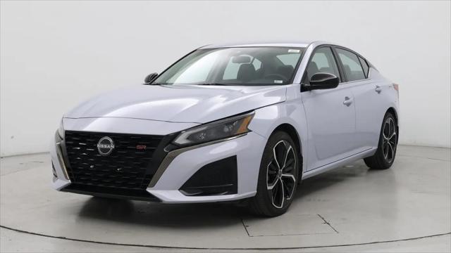 2023 Nissan Altima SR FWD