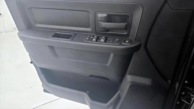 2024 Ram 2500 Tradesman Crew Cab 4x4 6'4" Box