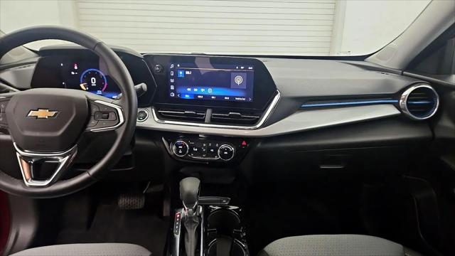 2025 Chevrolet Trax FWD LT