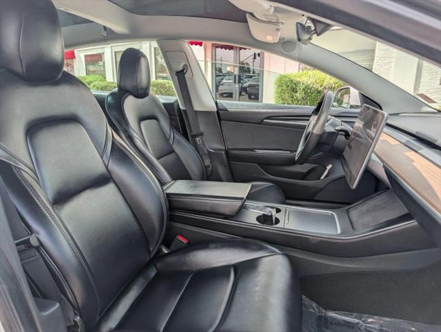 2022 Tesla Model 3 Rear-Wheel Drive