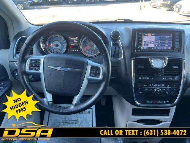 2013 Chrysler Town & Country Touring