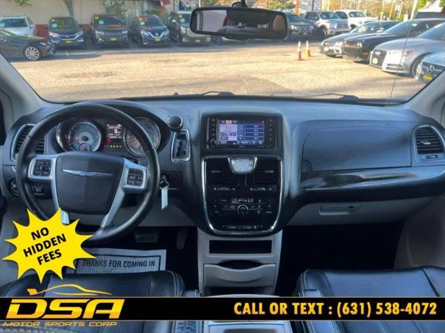 2013 Chrysler Town & Country Touring