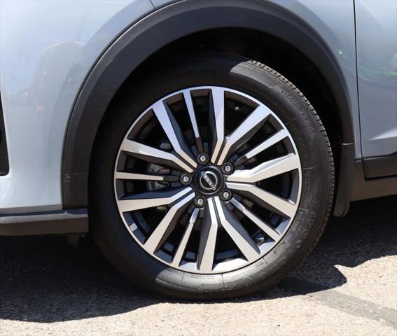 2023 Nissan Kicks SV Xtronic CVT