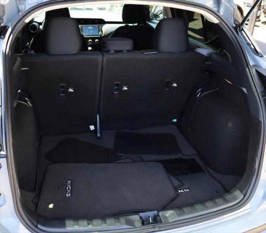 2023 Nissan Kicks SV Xtronic CVT