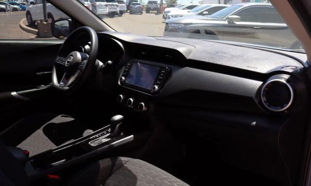 2023 Nissan Kicks SV Xtronic CVT
