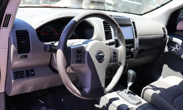 2021 Nissan Frontier Crew Cab SV 4x2