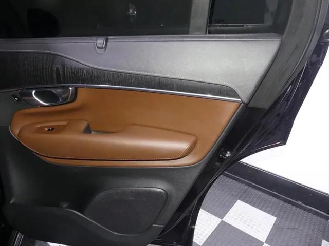 2021 Volvo XC90 Recharge T8 Inscription 7 Passenger