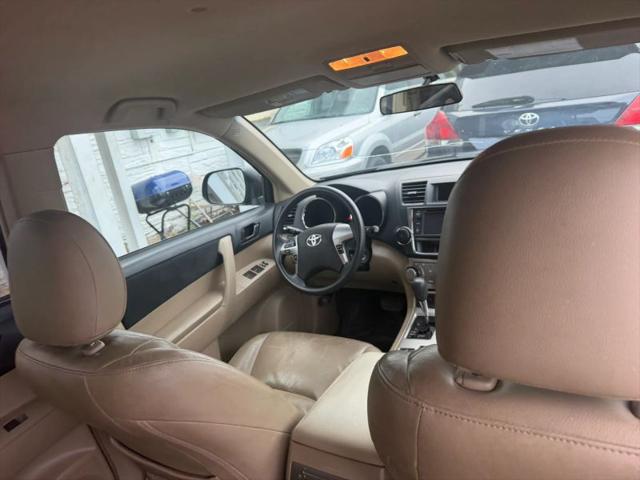 2013 Toyota Highlander Base Plus