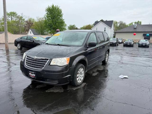 2008 Chrysler Town & Country LX for sale in Valparaiso, IN