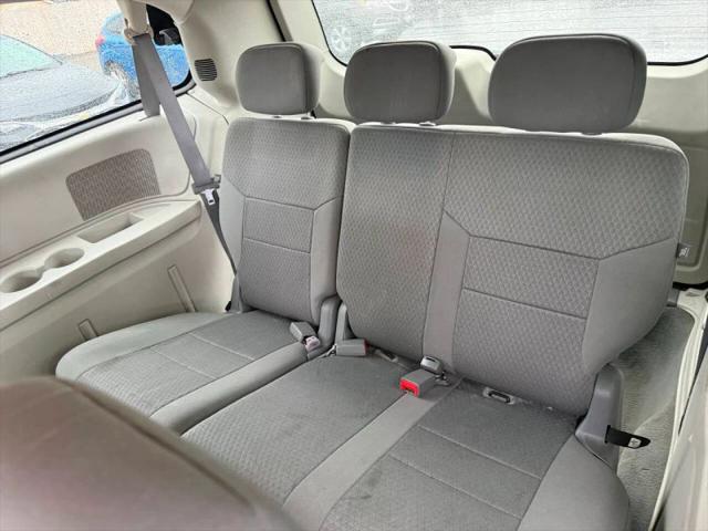 2008 Chrysler Town & Country LX