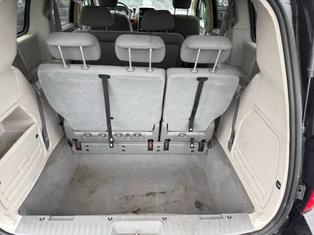 2008 Chrysler Town & Country LX