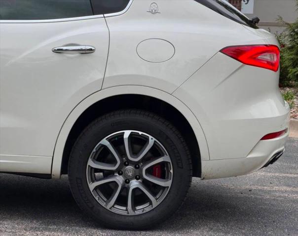 2017 Maserati Levante Base