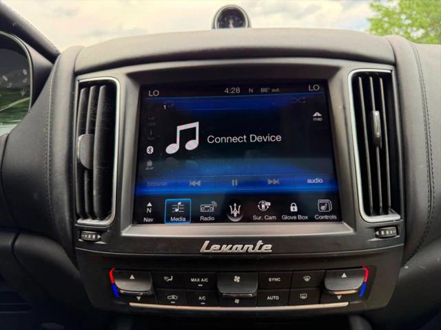 2017 Maserati Levante Base
