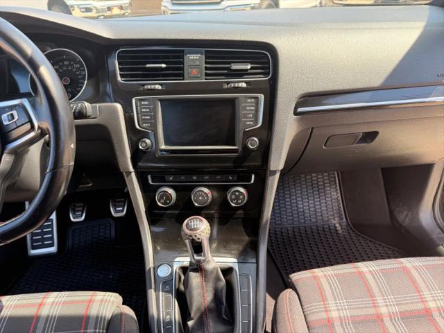 2017 Volkswagen Golf GTI Sport 4-Door