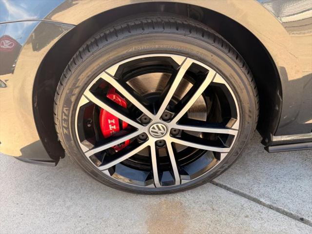 2017 Volkswagen Golf GTI Sport 4-Door