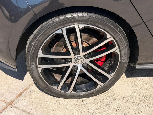 2017 Volkswagen Golf GTI Sport 4-Door