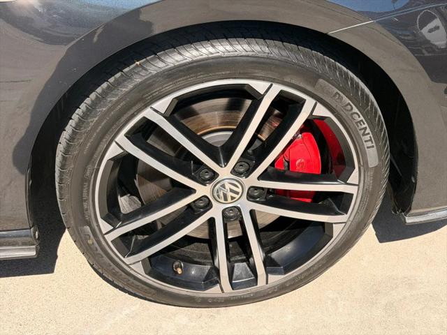 2017 Volkswagen Golf GTI Sport 4-Door