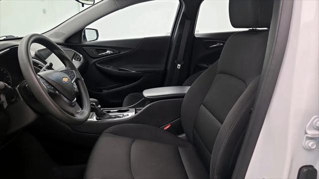 2024 Chevrolet Malibu FWD 1FL