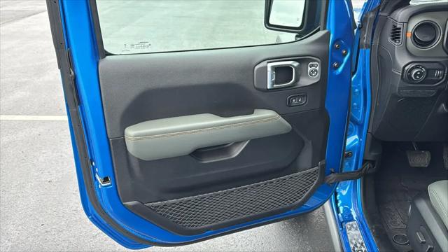 2024 Jeep Gladiator Sport