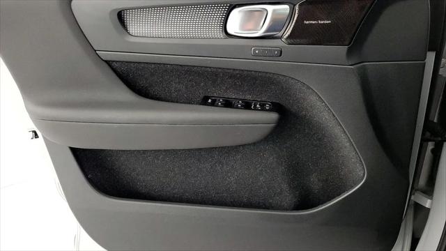 2022 Volvo XC40 Recharge Pure Electric P8 Twin Plus