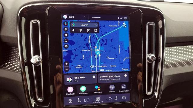 2022 Volvo XC40 Recharge Pure Electric P8 Twin Plus