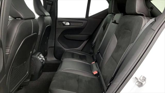 2022 Volvo XC40 Recharge Pure Electric P8 Twin Plus