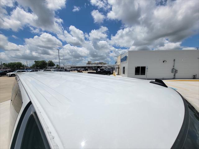 2025 Chevrolet Express Passenger RWD 3500 Extended Wheelbase LT