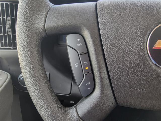 2025 Chevrolet Express Passenger RWD 3500 Extended Wheelbase LT