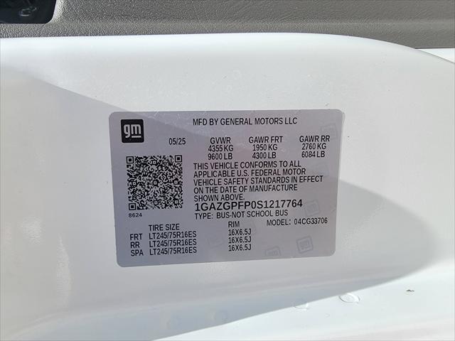 2025 Chevrolet Express Passenger RWD 3500 Extended Wheelbase LT