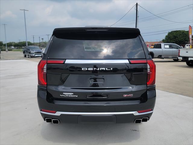 2025 GMC Yukon 4WD Denali