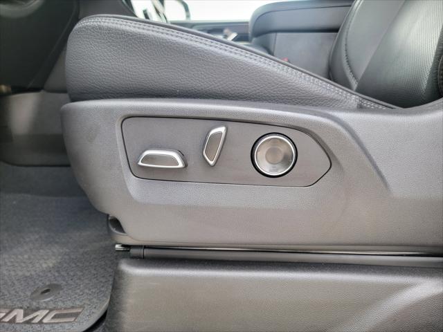2025 GMC Yukon 4WD Denali