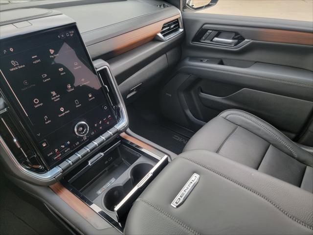 2025 GMC Yukon 4WD Denali