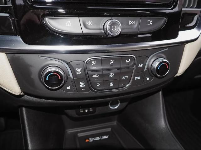 2023 Chevrolet Traverse AWD LT Leather