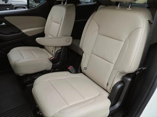 2023 Chevrolet Traverse AWD LT Leather