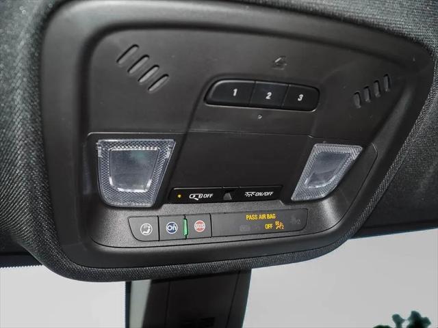 2023 Chevrolet Traverse AWD LT Leather