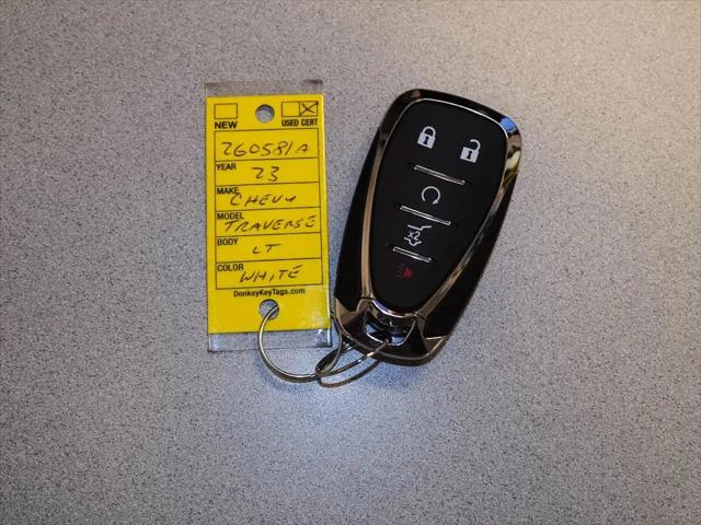 2023 Chevrolet Traverse AWD LT Leather