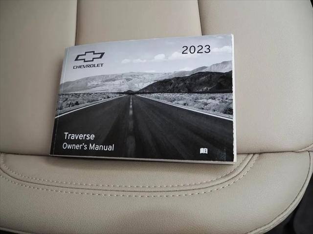 2023 Chevrolet Traverse AWD LT Leather