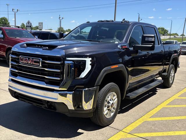 2025 GMC Sierra 2500HD 4WD Crew Cab Standard Bed SLE