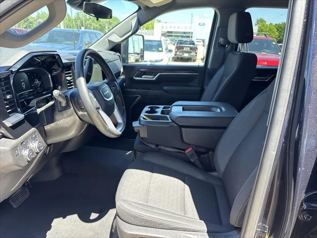 2025 GMC Sierra 2500HD 4WD Crew Cab Standard Bed SLE