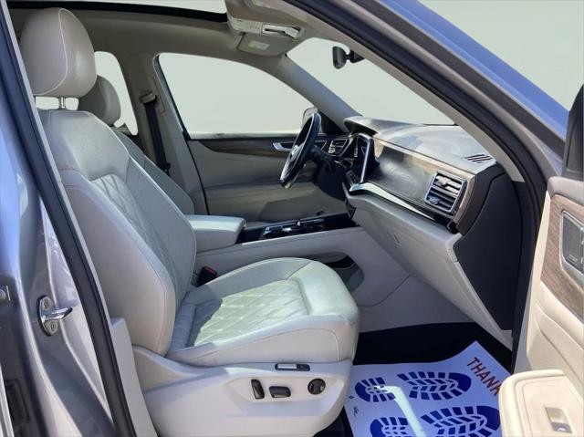 2025 Volkswagen Atlas 2.0T SEL Premium R-Line