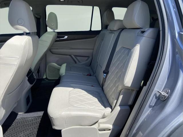 2025 Volkswagen Atlas 2.0T SEL Premium R-Line
