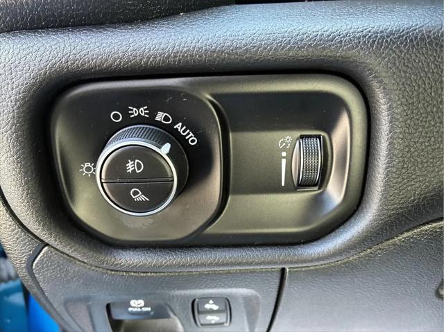 2023 Ram 1500 Big Horn Crew Cab 4x4 5'7" Box