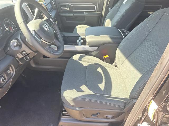 2026 Ram 3500 Big Horn Crew Cab 4x4 8 Box