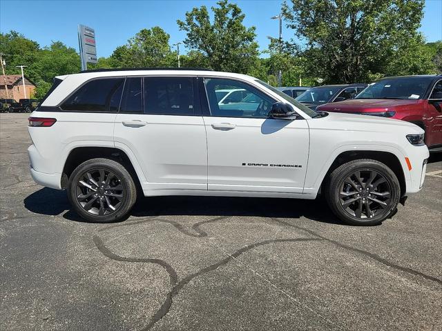 2026 Jeep Grand Cherokee Limited Reserve