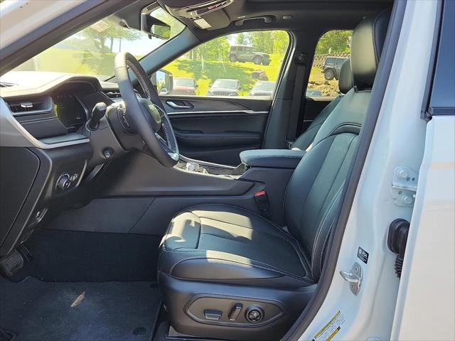 2026 Jeep Grand Cherokee Limited Reserve
