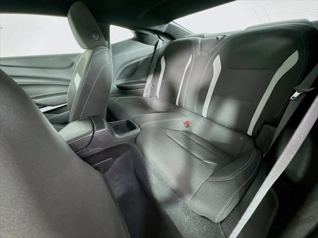 2022 Chevrolet Camaro RWD Coupe 1LT
