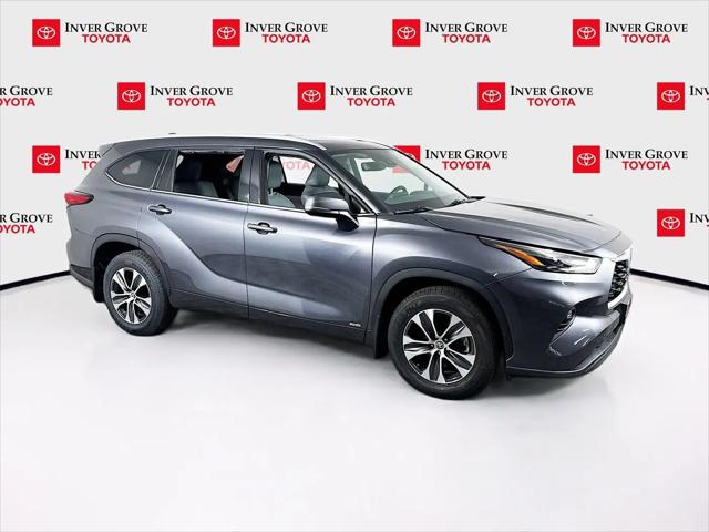2022 Toyota Highlander Hybrid XLE